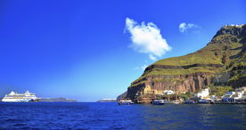 希腊圣托里菲拉小镇全景照片