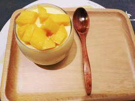 美味布丁甜品图片