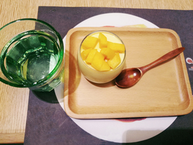 美味布丁甜品图片