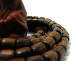 108颗鸡翅木桶珠佛珠手