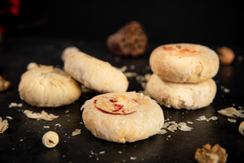 月饼中秋礼盒点心图片