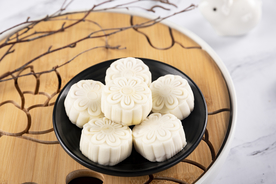 月饼中秋礼盒点心图片