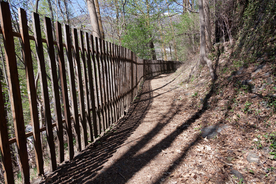 栅栏篱笆木栏围栏围墙图片