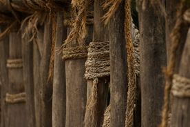 栅栏篱笆木栏围栏围墙图片