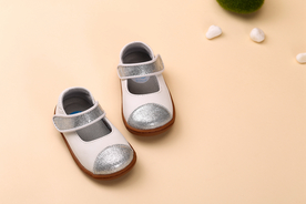 童鞋童靴儿童鞋子图片