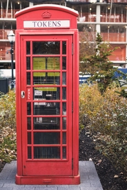 红色电话亭图片