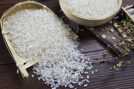 大米五谷杂粮图片