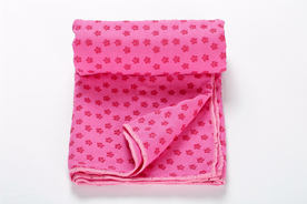 毛巾堆叠卷起图片