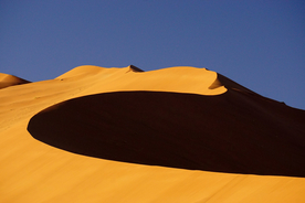 沙漠戈壁荒野遗迹图片
