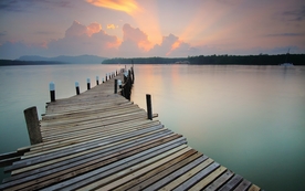 河岸码头唯美图片