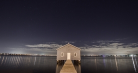 河岸码头唯美图片