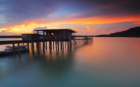 河岸码头唯美图片