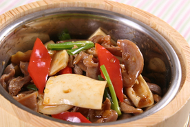 干锅肥肠美味图片