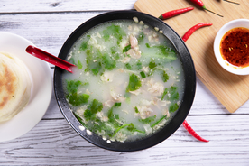 羊肉汤羊肉泡图片