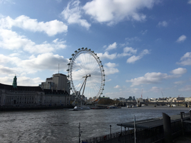 摩天轮天空眼图片