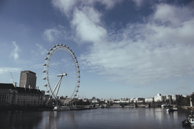 摩天轮天空眼图片
