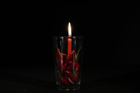 蜡烛烛光火苗图片