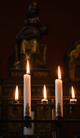 蜡烛烛光火苗图片