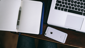 笔记本翻开书写图片