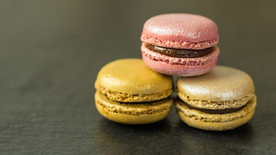 马卡龙五颜六色甜品图片