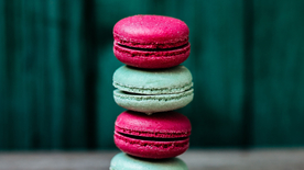 马卡龙五颜六色甜品图片