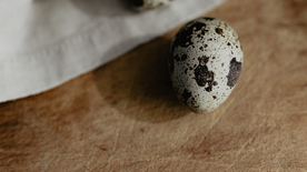 鹌鹑蛋特写图片