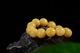 蜜蜡黄色手串手链图片