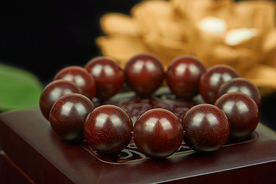 小叶紫檀手串手链图片