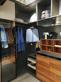衣帽间 衣柜 展示柜 烤漆