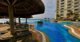 酒店游泳池图片