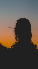 人物剪影轮廓摄影图片