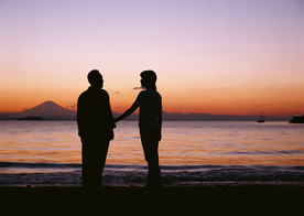 人物剪影轮廓摄影图片