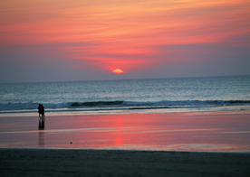 人物剪影轮廓摄影图片
