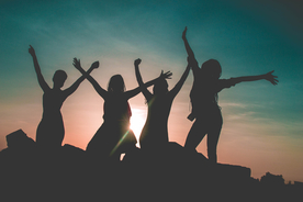 人物剪影轮廓摄影图片