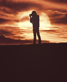 人物剪影轮廓摄影图片