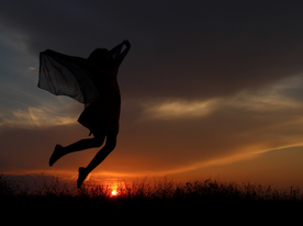 人物剪影轮廓摄影图片