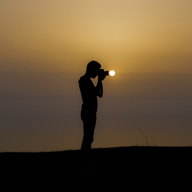 人物剪影轮廓摄影图片
