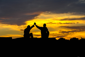 人物剪影轮廓摄影图片