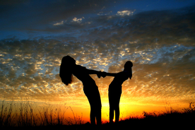 人物剪影轮廓摄影图片