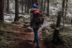 女生背影轮廓图片