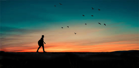 人物剪影轮廓摄影图片