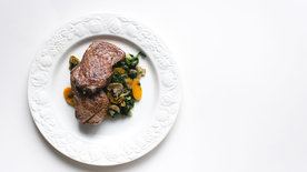 牛排精致美味图片