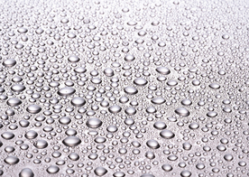 金属上的水珠图片