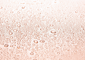 金属上的水珠图片