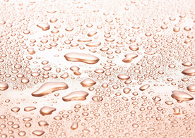 金属上的水珠图片