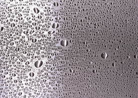 金属上的水珠图片