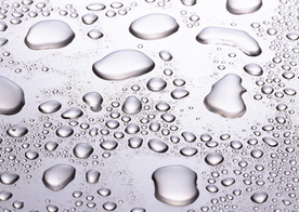 金属上的水珠图片