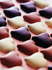 心形巧克力美味可口图片