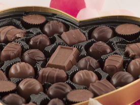 心形巧克力美味可口图片