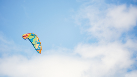 滑翔伞跳伞飞行图片